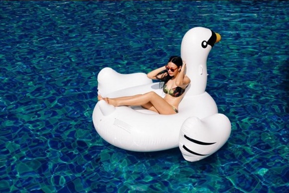 แอร์โฮสเตสของไทย แอร์โฮสเตสของไทย