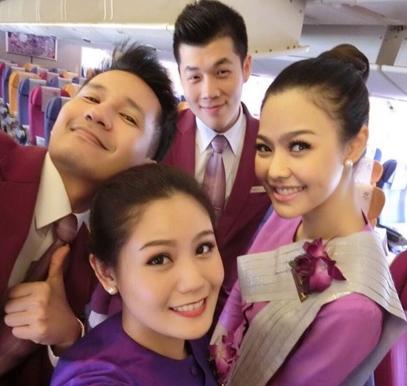 แอร์โฮสเตสของไทย แอร์โฮสเตสของไทย