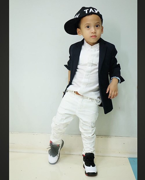 นานา - น้องบรู๊คลิน นานา - น้องบรู๊คลิน