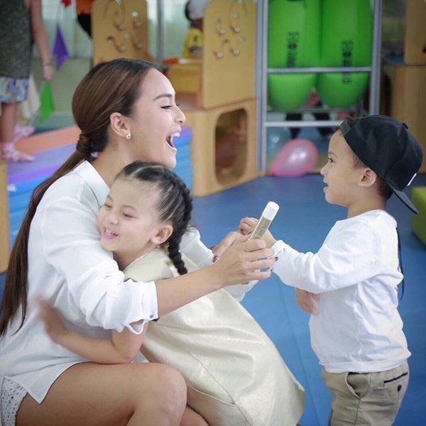 นานา - น้องบรู๊คลิน นานา - น้องบรู๊คลิน