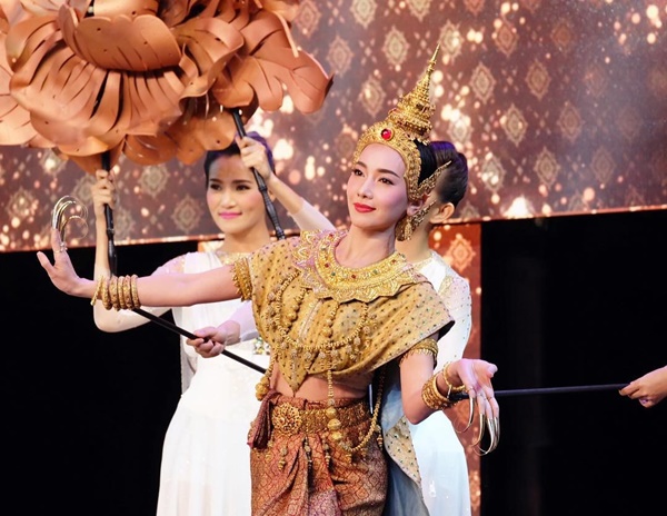 นุ่น วรนุช นุ่น วรนุช