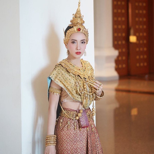 นุ่น วรนุช นุ่น วรนุช