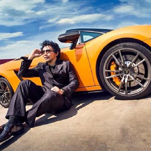 ส่องภาพความรวย หมอนพรัตน์ ส่องภาพความรวย หมอนพรัตน์