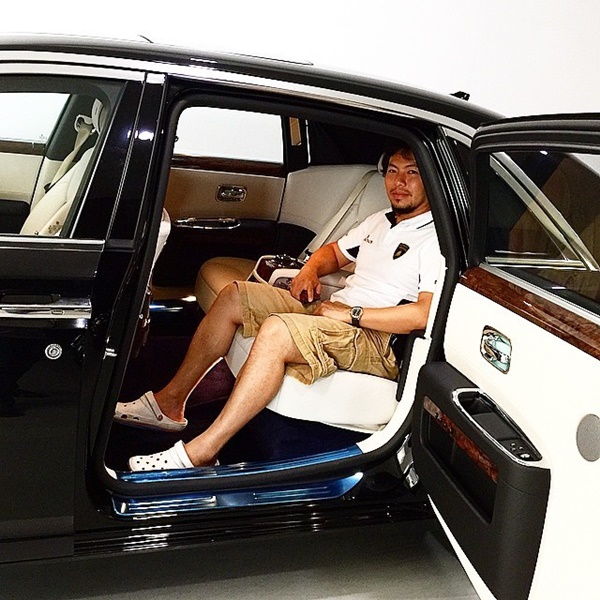 ส่องภาพความรวย หมอนพรัตน์ ส่องภาพความรวย หมอนพรัตน์