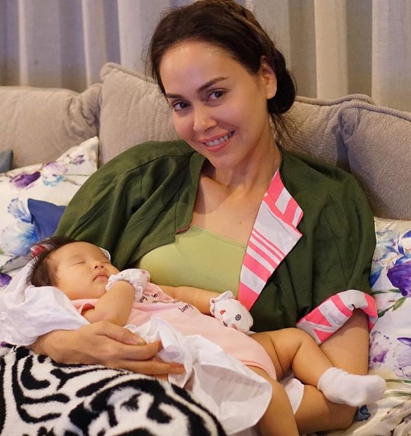 น้องฟ้าโปรด ลูกสาวบุญธรรม อั้ม นัท น้องฟ้าโปรด ลูกสาวบุญธรรม อั้ม นัท