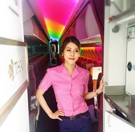 แอร์โฮสเตสของไทย แอร์โฮสเตสของไทย