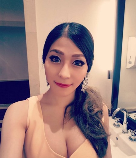 แอร์โฮสเตสของไทย แอร์โฮสเตสของไทย