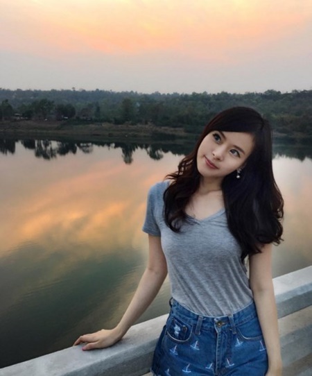 แอร์โฮสเตสของไทย แอร์โฮสเตสของไทย