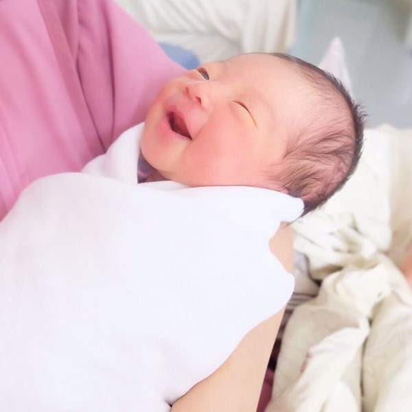 กุ๊บกิ๊บ-บี้ เผยชื่อจริงน้องเป่าเปา ว่า พอลลีน่า กุ๊บกิ๊บ-บี้ เผยชื่อจริงน้องเป่าเปา ว่า พอลลีน่า
