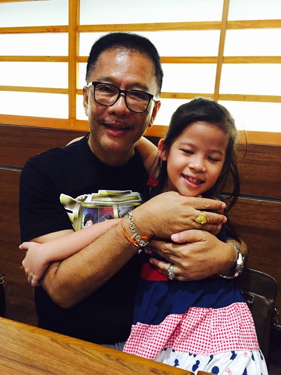 สุรชัย สมบัติเจริญ สุรชัย สมบัติเจริญ