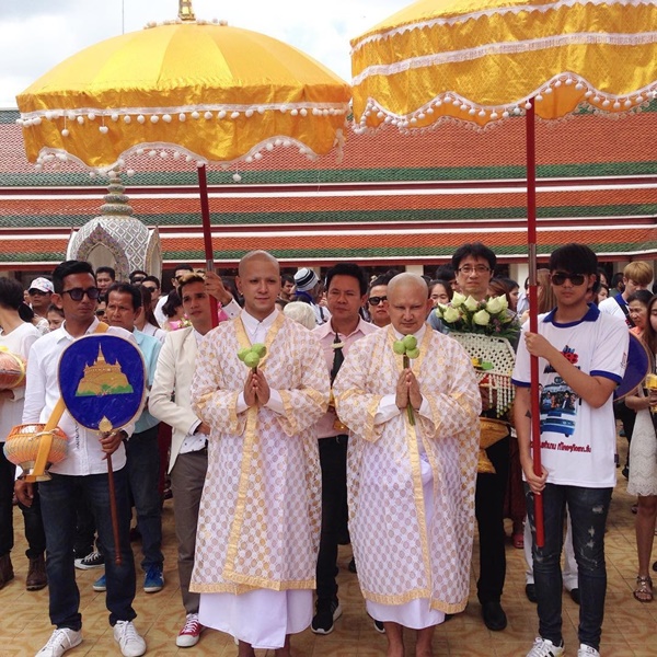 พชร์ อานนท์ แก้บน หลวงพี่แจ๊ส พชร์ อานนท์ แก้บน หลวงพี่แจ๊ส