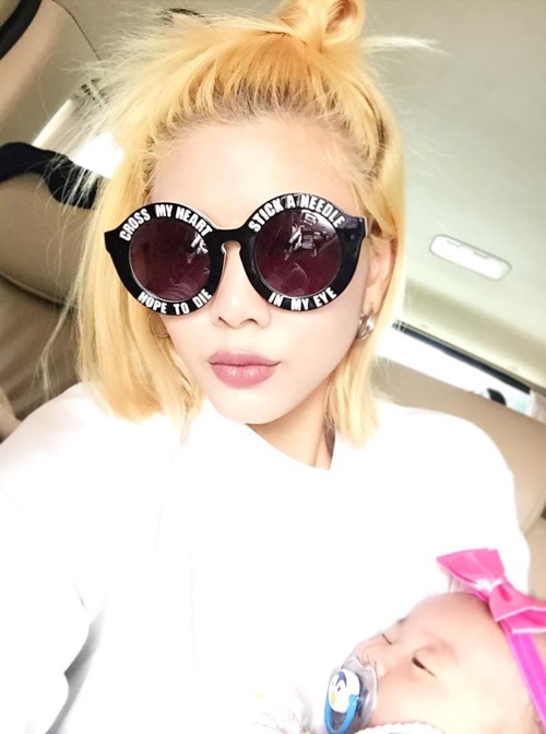 น้องเป่าเปา จ้องตาเป็นมัน เมื่อเห็นส้มตำ น้องเป่าเปา จ้องตาเป็นมัน เมื่อเห็นส้มตำ