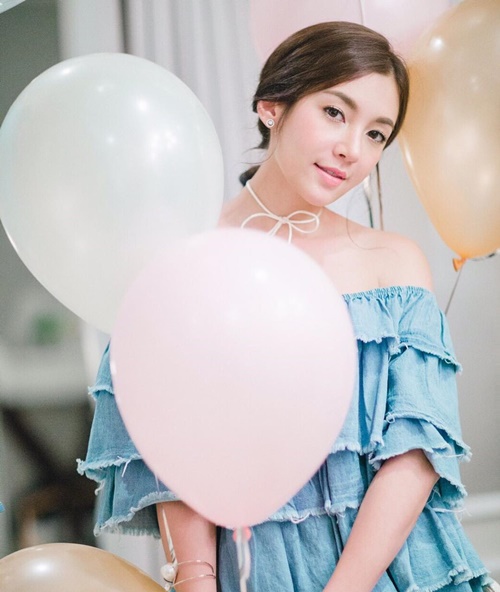 เบลล่า รับตกใจ เวียร์ โผล่เซอร์ไพรส์ถึงพัทยา เบลล่า รับตกใจ เวียร์ โผล่เซอร์ไพรส์ถึงพัทยา