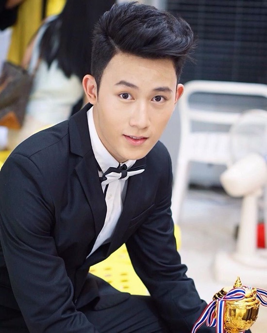 เฟม ชวิน เฟม ชวิน