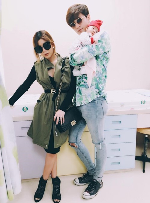 กุ๊บกิ๊บ โชว์สปิริตคุณแม่ เลี้ยงลูกด้วยนมจากเต้า กุ๊บกิ๊บ โชว์สปิริตคุณแม่ เลี้ยงลูกด้วยนมจากเต้า