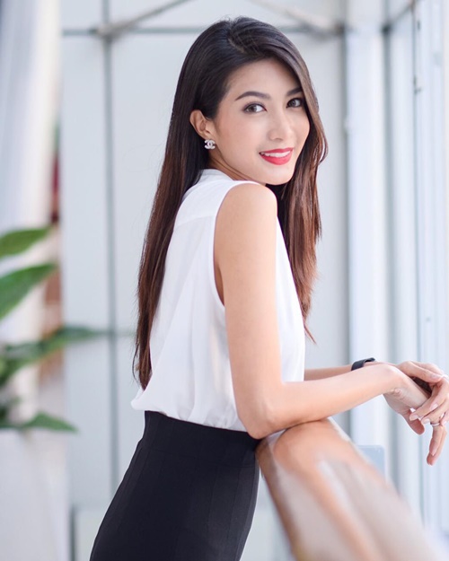 ไอซ์ อธิชนัน หวานใจ เดียร์ ลูกชายโหน่ง ชะชะช่า ไอซ์ อธิชนัน หวานใจ เดียร์ ลูกชายโหน่ง ชะชะช่า