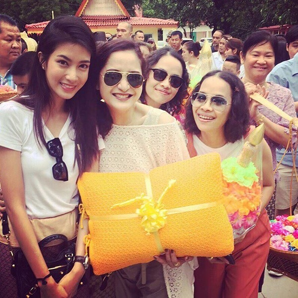 ไอซ์ อธิชนัน หวานใจ เดียร์ ลูกชายโหน่ง ชะชะช่า ไอซ์ อธิชนัน หวานใจ เดียร์ ลูกชายโหน่ง ชะชะช่า