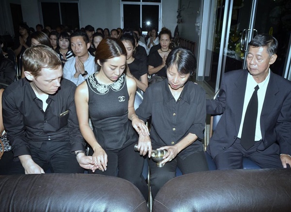 จ๋า ณัฐฐาวีรนุช อาลัย จูน กอปรบุญ จ๋า ณัฐฐาวีรนุช อาลัย จูน กอปรบุญ