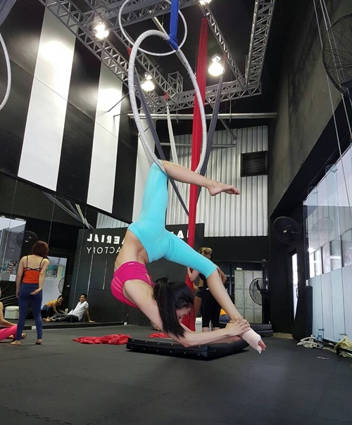 ฟ้า จิลมิกา ฟ้า จิลมิกา