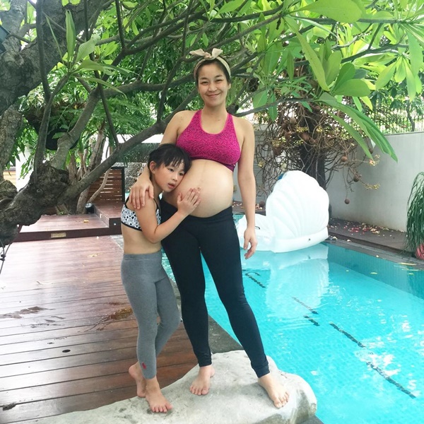 น้องออกัส โชว์โยคะท่ายาก น้องออกัส โชว์โยคะท่ายาก