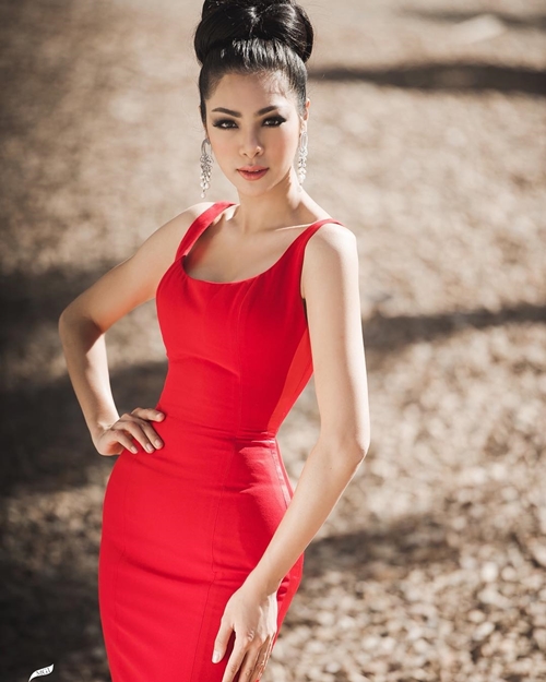 ฝ้าย สุภาพร ฝ้าย สุภาพร