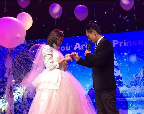 ดีเจเพชรจ้า คุกเข่าขอ นิวเคลียร์ แต่งงาน ดีเจเพชรจ้า คุกเข่าขอ นิวเคลียร์ แต่งงาน