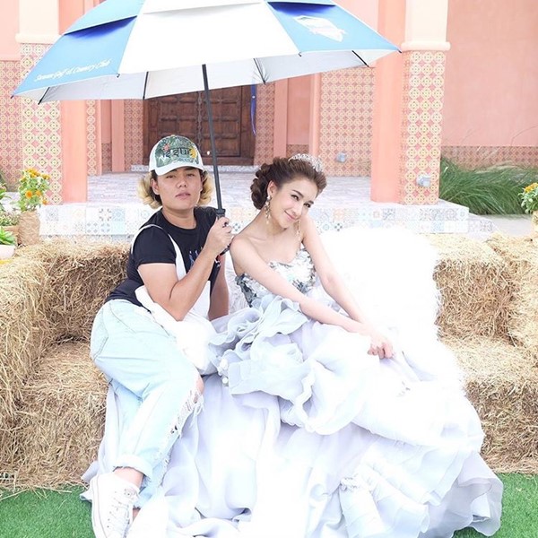 เนย โชติกา เนย โชติกา