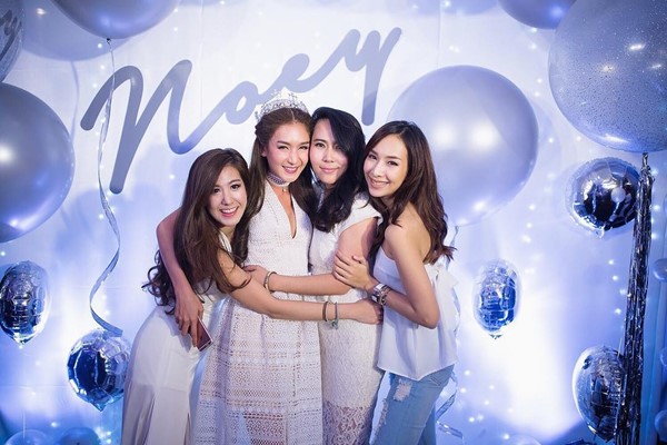 เนย โชติกา เนย โชติกา