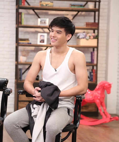 สกาย วงศ์รวี สกาย วงศ์รวี