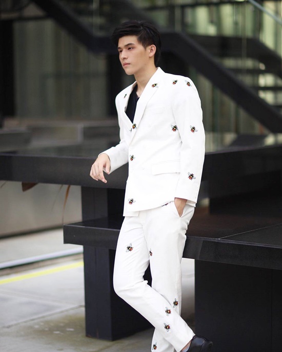 สกาย วงศ์รวี สกาย วงศ์รวี