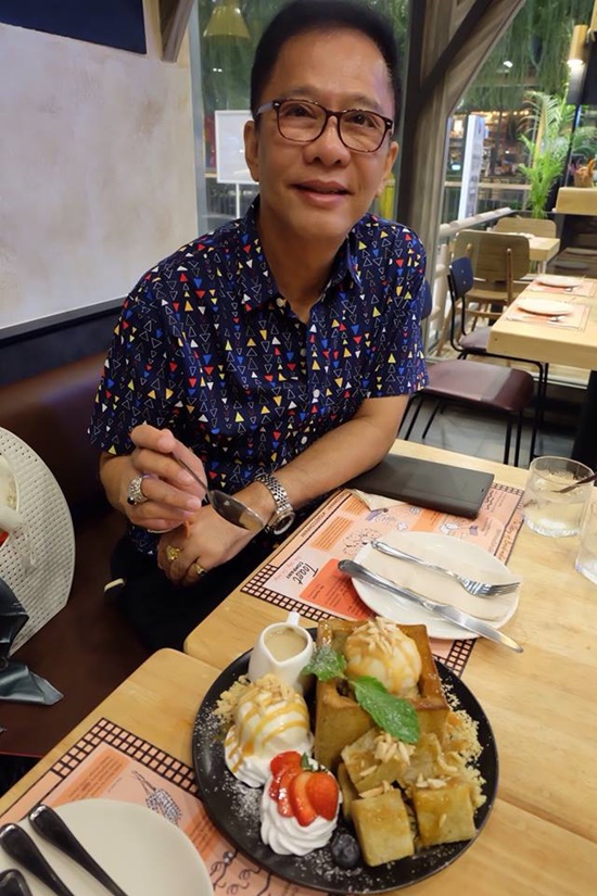 สุรชัย สมบัติเจริญ สุรชัย สมบัติเจริญ