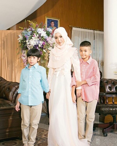 น้องปิ๊ปโป้ น้องปาแปง ลูกชายแม่ นุ๊ก สุทธิดา น้องปิ๊ปโป้ น้องปาแปง ลูกชายแม่ นุ๊ก สุทธิดา