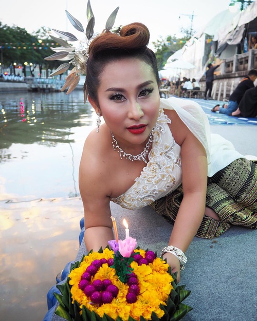 อ้น สราวุธ โพสต์ขอ ลาล่า แต่งงาน อ้น สราวุธ โพสต์ขอ ลาล่า แต่งงาน