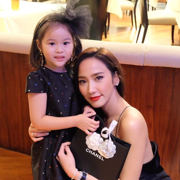 วันเกิด อั้ม พัชราภา วันเกิด อั้ม พัชราภา