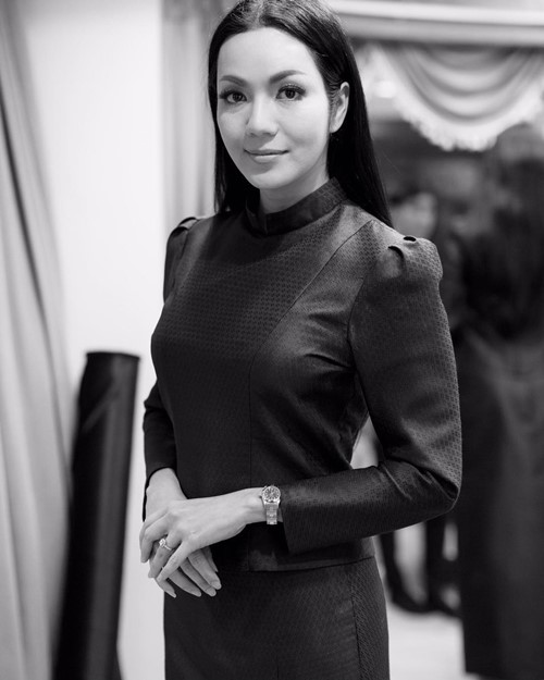 เบื้องหลังชุดไทยจิตรลดาสีดำของดาราไทย เบื้องหลังชุดไทยจิตรลดาสีดำของดาราไทย