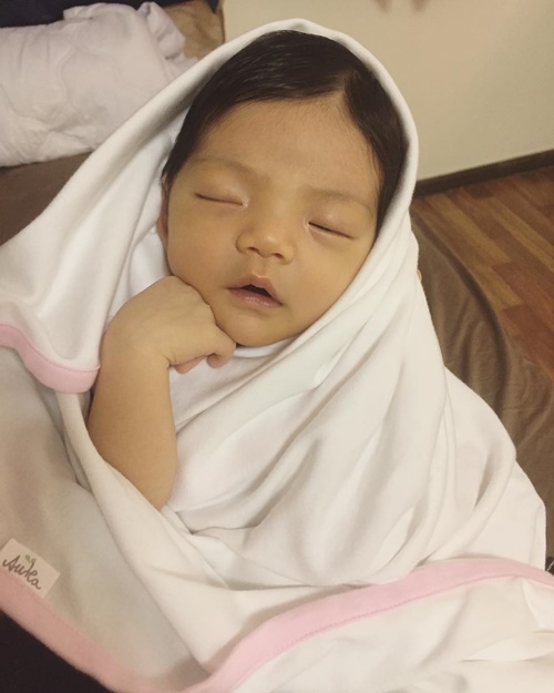 แม่แท้ ๆ ของ น้องอีสเตอร์ แม่แท้ ๆ ของ น้องอีสเตอร์