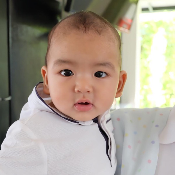 น้องเภา ลูกชายคนเล็ก พ่อป๋อ แม่เอ๋ น้องเภา ลูกชายคนเล็ก พ่อป๋อ แม่เอ๋