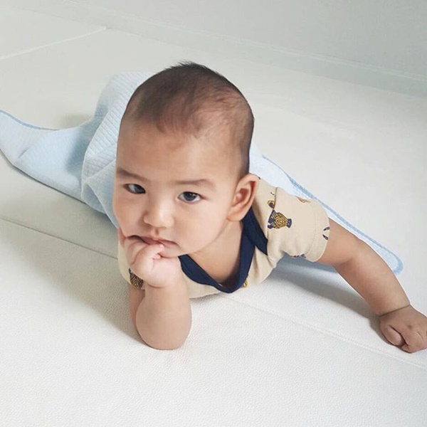 น้องเภา ลูกชายคนเล็ก พ่อป๋อ แม่เอ๋ น้องเภา ลูกชายคนเล็ก พ่อป๋อ แม่เอ๋