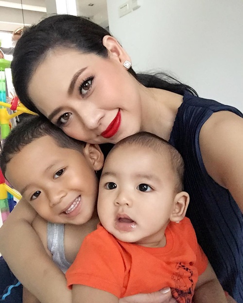 น้องเภา ลูกชายคนเล็ก พ่อป๋อ แม่เอ๋ น้องเภา ลูกชายคนเล็ก พ่อป๋อ แม่เอ๋
