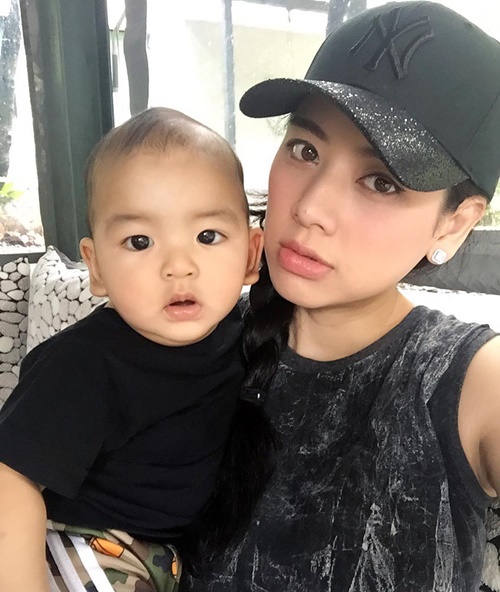 น้องเภา ลูกชายคนเล็ก พ่อป๋อ แม่เอ๋ น้องเภา ลูกชายคนเล็ก พ่อป๋อ แม่เอ๋