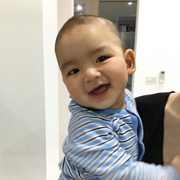 น้องเภา ลูกชายคนเล็ก พ่อป๋อ แม่เอ๋ น้องเภา ลูกชายคนเล็ก พ่อป๋อ แม่เอ๋