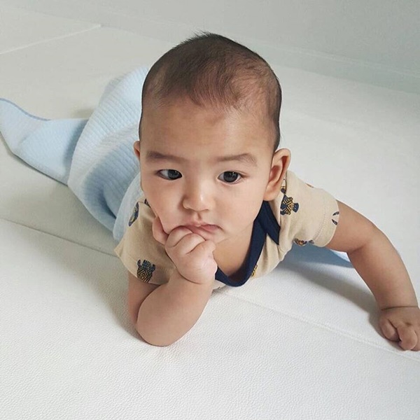 น้องเภา ลูกชายคนเล็ก พ่อป๋อ แม่เอ๋ น้องเภา ลูกชายคนเล็ก พ่อป๋อ แม่เอ๋
