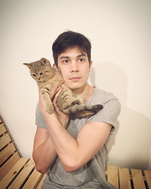 เต๋อ โพสต์กัด ซันนี่ เต๋อ โพสต์กัด ซันนี่