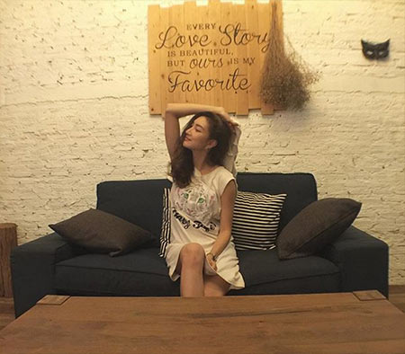 ดาราใส่ชุดแฟชั่นสีขาวล้วน ดาราใส่ชุดแฟชั่นสีขาวล้วน