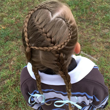 คุณแม่ ถักเปีย คุณแม่ ถักเปีย