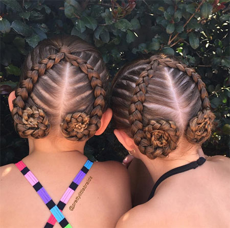 คุณแม่ ถักเปีย คุณแม่ ถักเปีย