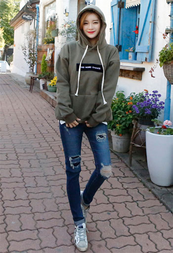 แฟชั่นยีนส์ขาด แฟชั่นยีนส์ขาด