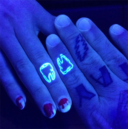 รอยสักเรืองแสง รอยสักเรืองแสง