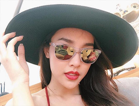 หมวกปีกกว้างดารา หมวกปีกกว้างดารา
