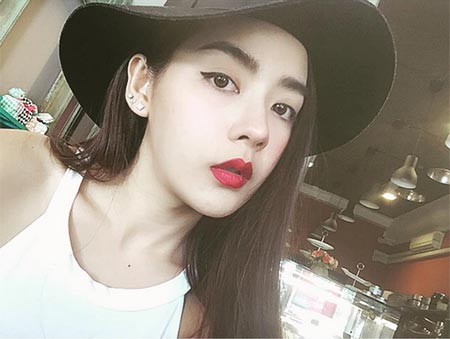 ดาราทาปากแดง ดาราทาปากแดง